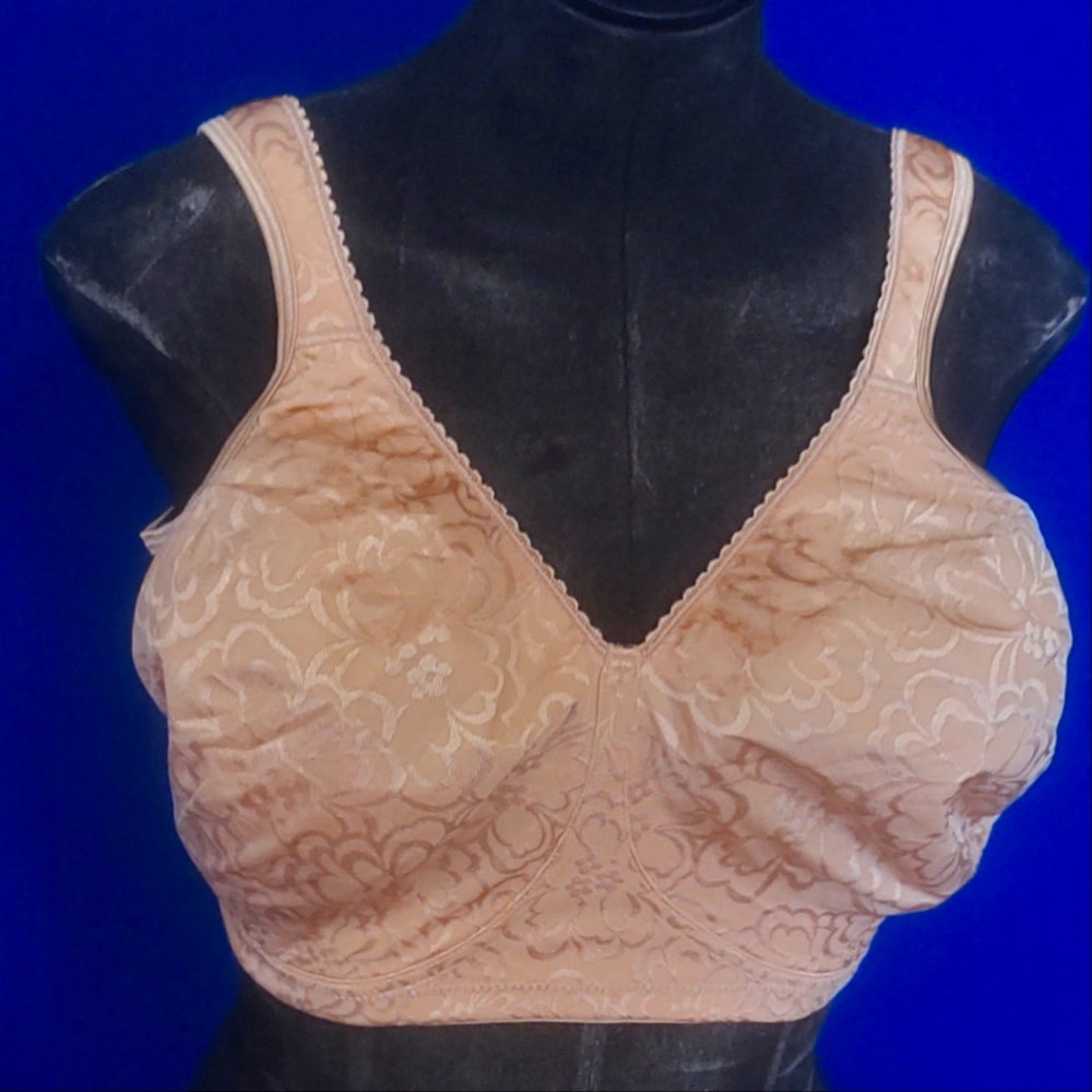 42 DDD Playtex Bra - New